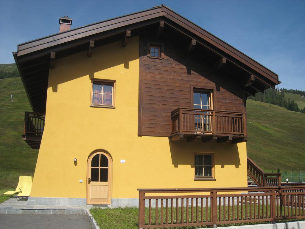Ferienwohnung La Pezina Livigno Exterior foto