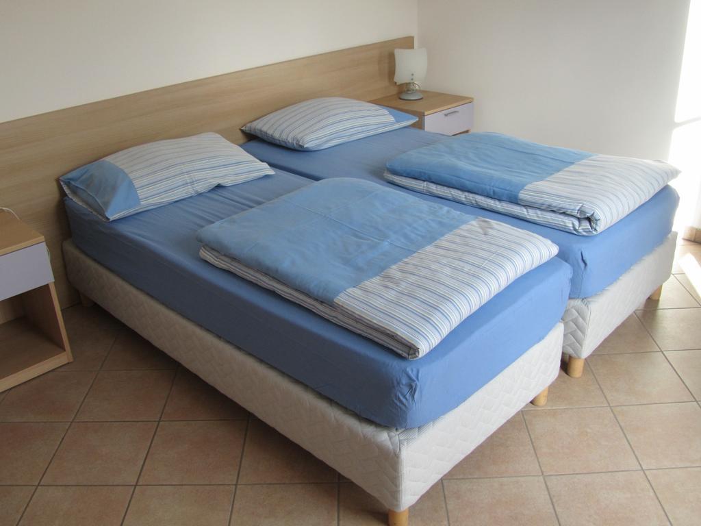 Ferienwohnung La Pezina Livigno Zimmer foto